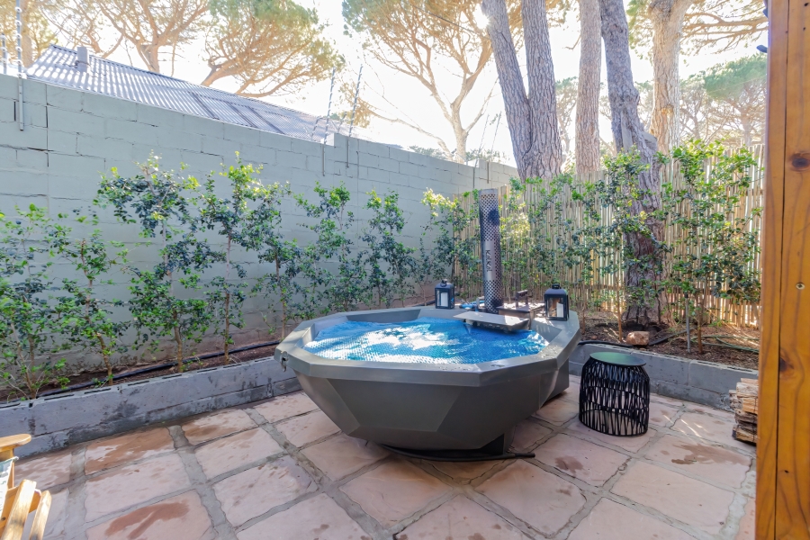 5 Bedroom Property for Sale in Somerset West Rural Western Cape
